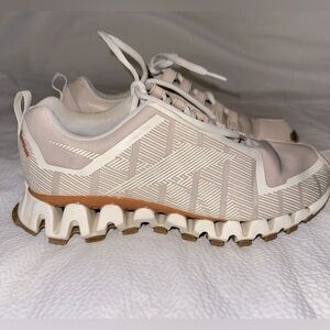 Reebok. Women's ZigWild Trail 6 Shoes Sz Wms 9 Soft Ecru
